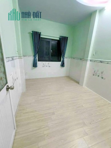 Nhà đẹp 3 tầng Nguyễn Thị Tần Phường 2 Quận 8 - giá 3tỷ4