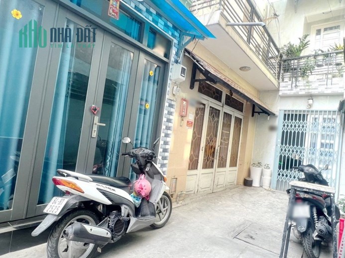 Nhà đẹp 3 tầng Nguyễn Thị Tần Phường 2 Quận 8 - giá 3tỷ4