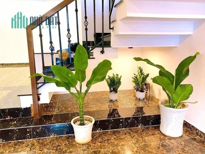 Bán Biệt Thự 6Tầng 5m x 12,5m Vườn Lài Tân Phú.
