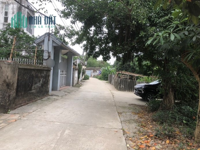 Bán 619m2 đất Hồ Tùng Mậu, 14km đến chân hồ Hoàn Gươm, giá rẻ như tặng 40tr/m2