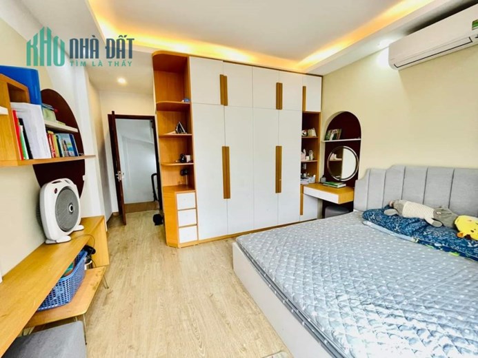 CÓ 102! NHÀ 136 CẦU DIỄN,100M RA PHỐ,Ô TÔ ĐỖ CỬA