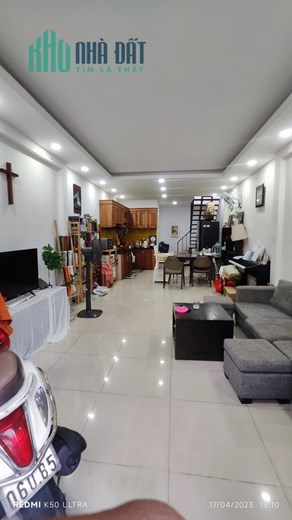 Bán nhà trung tâm Quận 9, 50m2, 2 tầng, SHR, công chứng ngay, nhà mới ở luôn. CHỈ 3.6 TỶ