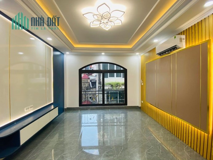 7 tầng thang máy, ô tô đỗ cửa Mai Dịch, Cầu Giấy, 35m2, giá 6.75 tỷ