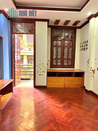 BÁN NHÀ NGUYỄN TRÃI, THANH XUÂN, 30M2 5T MT4.2M, GIÁ 3.2 TỶ