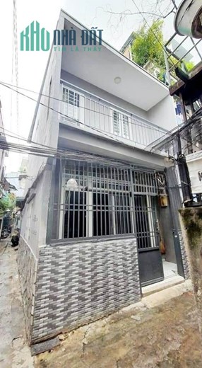 Bán gấp nhà mới 2 tầng BTCT Cách Mạng Tháng 8 Phường 11 Quận 3 34M2 chỉ 3.99 tỷ TL