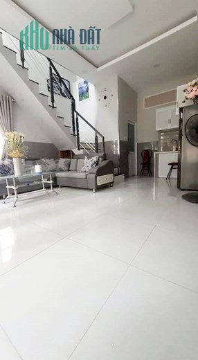 Bán gấp nhà mới 2 tầng BTCT Cách Mạng Tháng 8 Phường 11 Quận 3 34M2 chỉ 3.99 tỷ TL