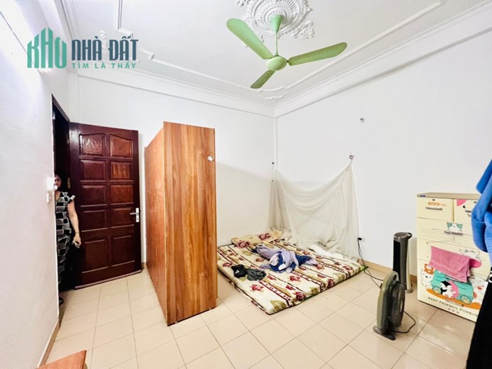 BÁN NHÀ NGÕ PHỐ MÙNG 8 THÁNG 3 QUẬN HAI BÀ TRƯNG HÀ NỘI. MẶT TIỀN RỘNG 6.5M2 GIÁ NHỈNH 100TR/M2