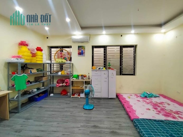 CHO THUÊ NHÀ 5T VĂN QUÁN HÀ ĐÔNG - MẶT PHỐ CHIẾN THẮNG - MẶT TIỀN RỘNG - VỈA HÈ - GIÁ 16TR