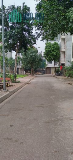 BÁN ĐÂT VÀNG TĐC GIANG BIÊN QUẬN LONG BIÊN TẶNG CÔNG VIÊN TRIỆU ĐÔ