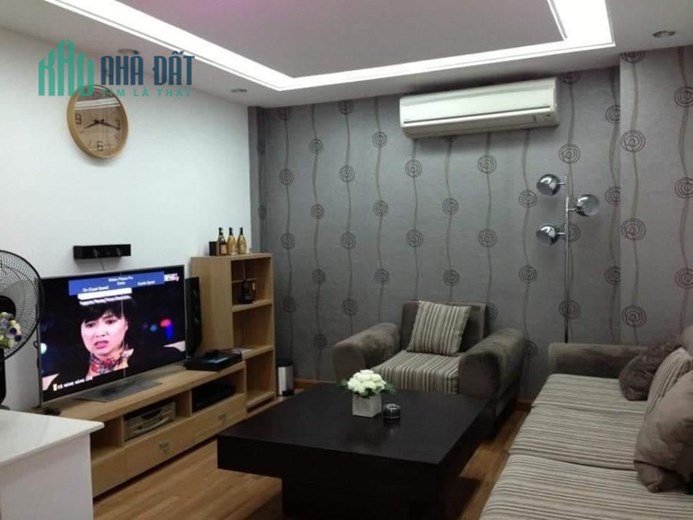 Cần bán nhà Huỳnh Văn Bánh, 81m2 2 Tầng, ngang 4.6m, vuông vức, 8 Tỷ TL