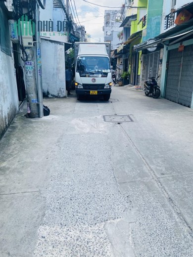 GẤP BÁN NHÀ HXH ĐƯỜNG NGUYỄN CHÍ THANH GIÁP Q5 Q10 -  GIẢM CHÀO TỪ 18 TỶ  CÒN NHỈNH 11 TỶ - GIÁ CỰC