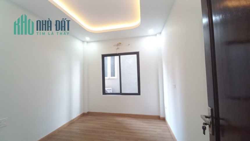 DOUBLE! Bán Nhà Chiến Thắng-Văn Quán PHÂN LÔ, Ô TÔ, 38m2, 5 tỷ 7