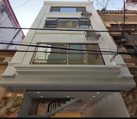 Ngõ 30Trần Quốc Hoàn 40/46m2 Nhà 4tầng mặt tiền 4m 4 GIÁ 10.6 tỷ Cầu Giấy