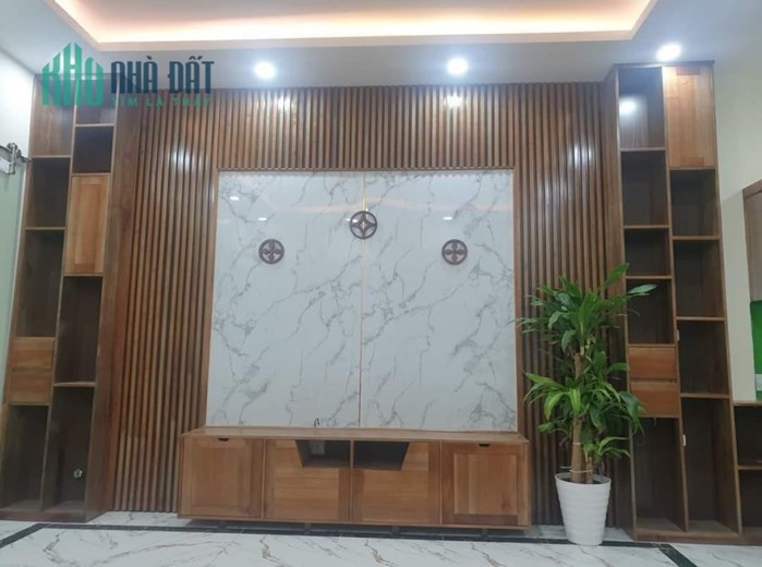 NHÀ MỚI -  MẶT TIỀN RỘNG - SỔ VUÔNG ĐẸP - HIẾM .