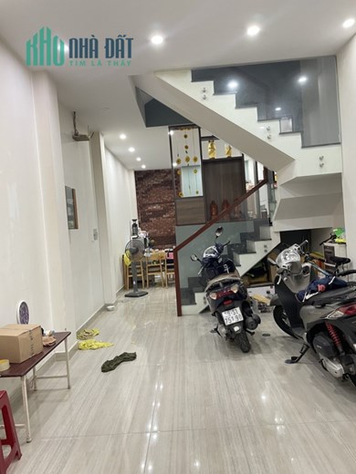 Bán nhà HXH né, Nguyễn Thái Sơn, Phường 5, Gò Vấp, 65m2, 4 T, Ngang 4m, Giá chỉ nhỉnh 6 tỷ