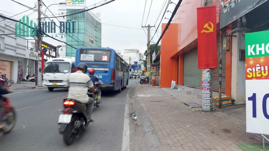 BÁN NHÀ SÁT MẶT TIỀN KHA VẠN CÂN, LINH CHIỂU, THỦ ĐỨC 45M2, TẶNG NHÀ 2 TẦNG Ở NGAY CHỈNH 2.x TỶ.