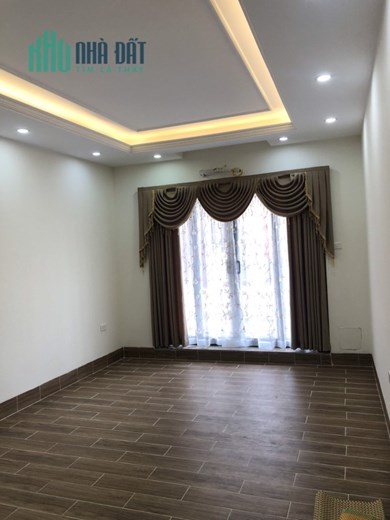 CỰC HIẾM bán khẩn cấp nhà 4 tầng mặt bằng kinh doanh hiệu tại La Phù - Hoài Đức, 40m, 4 tầng