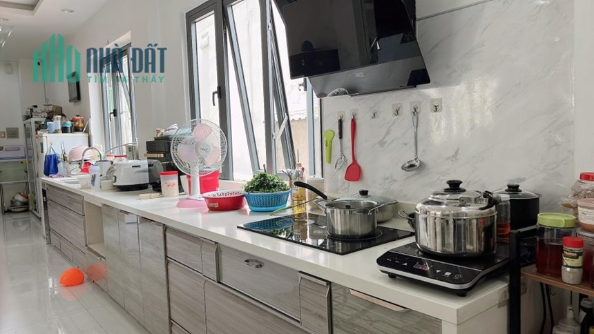 Bán Nhà Mặt Tiền Hai Bà Trưng Phường 8 Quận 3 Giá 42 Tỷ.