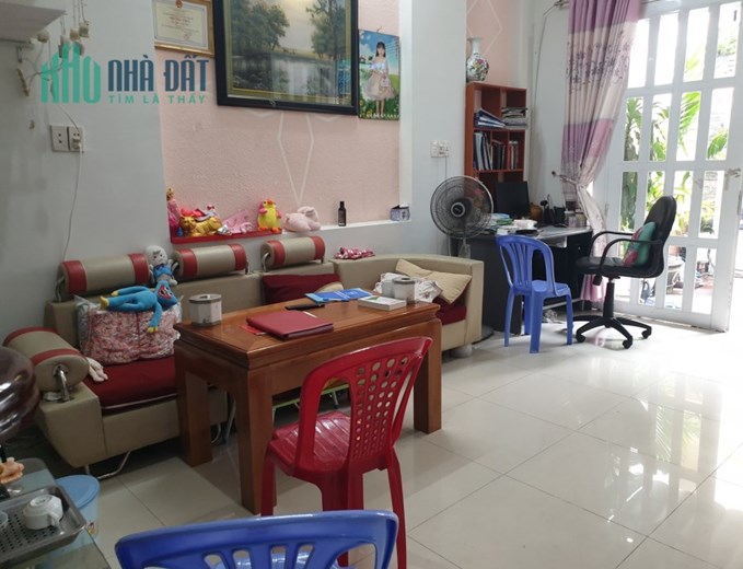Hẻm xe hơi Huỳnh Tấn Phát, 84m2, 3 tầng, 3PN, Sân Thượng, Giá 6,85 tỷ