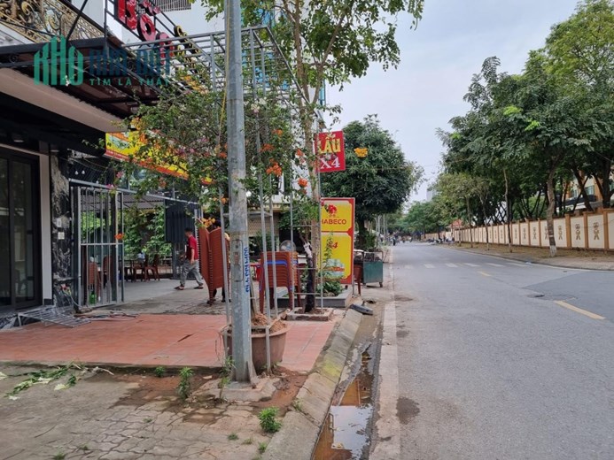 Bán 33m2 đất Tứ Hiệp, mặt đường, vỉa hè rộng, KD đỉnh, 4.6 tỷ.