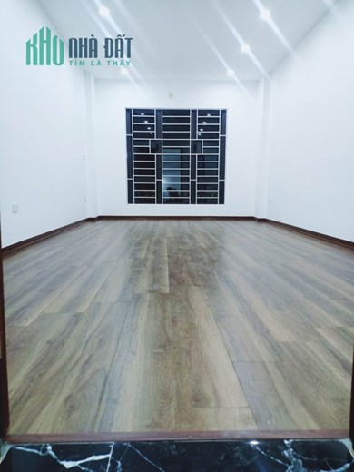 Ô TÔ 7 CHỖ ĐỖ CỬA - Nhà đẹp Tứ Hiệp, Thanh Trì,35m/5 tầng chỉ 3.x tỷ
