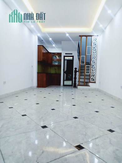 Ô TÔ 7 CHỖ ĐỖ CỬA - Nhà đẹp Tứ Hiệp, Thanh Trì,35m/5 tầng chỉ 3.x tỷ