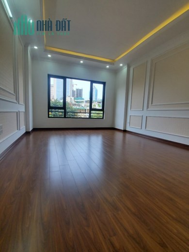 Bán tòa nhà văn phòng phố Nguyễn Ngọc Vũ đường 10 m 65 m2 7 t thang máy giá 14.5 tỷ