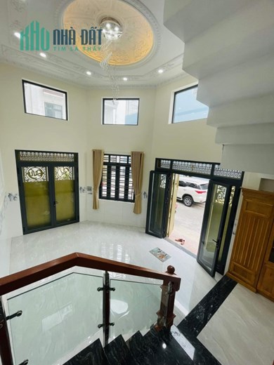 Bán Nhà 4 Tầng Diện Tích 65m2 - CMT8 - Quận 3 - Ngay Dự Án Tuyến Metro Số 2 - 0902934079