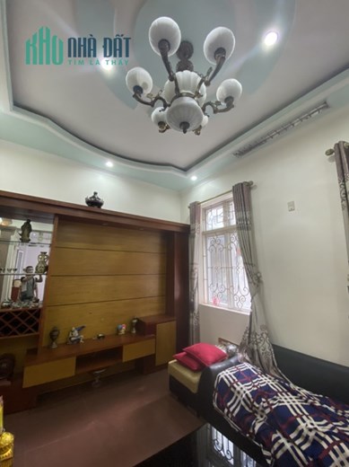 Nhà lô góc 3 tầng dân xây ngõ Đình Đông, Hải Phòng gần đường Hàng Kênh, Chợ Hàng,  Lạch Tray.