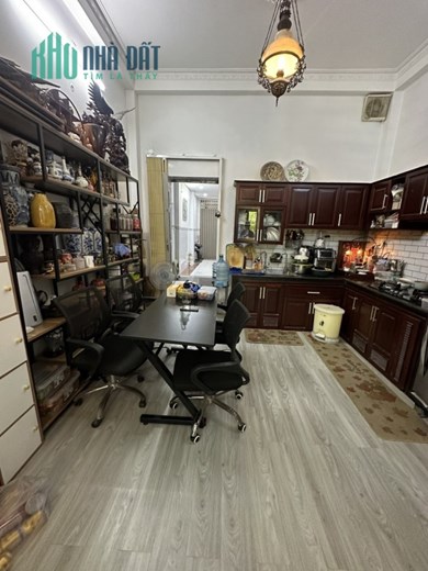 Cần Bán Căn Có Dòng Tiền 40tr/thang Quận Tân Phú