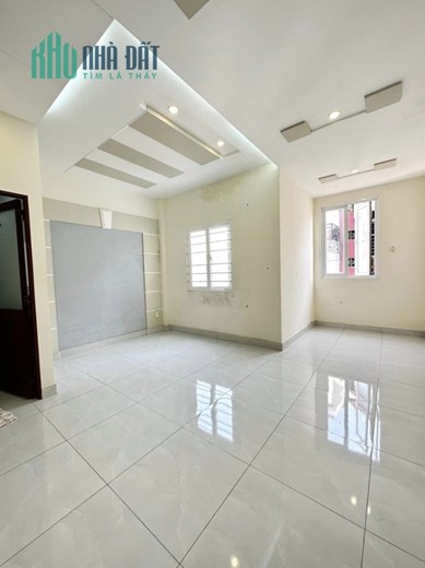 BÁN NHÀ HẺM XE HƠI TRẦN KẾ XƯƠNG 5 TẦNG 3PN CHỈ NHỈNH 4 TỶ.