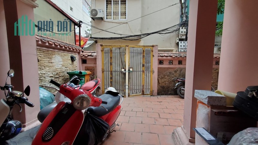 BÁN NHÀ NGÕ Ô TÔ 218 LẠC LONG QUÂN BIỆT THỰ  230M, MT 8.5M GIÁ HƠN 20 TỶ KD VĂN PHÒNG, DÒNG TIỀN CAO