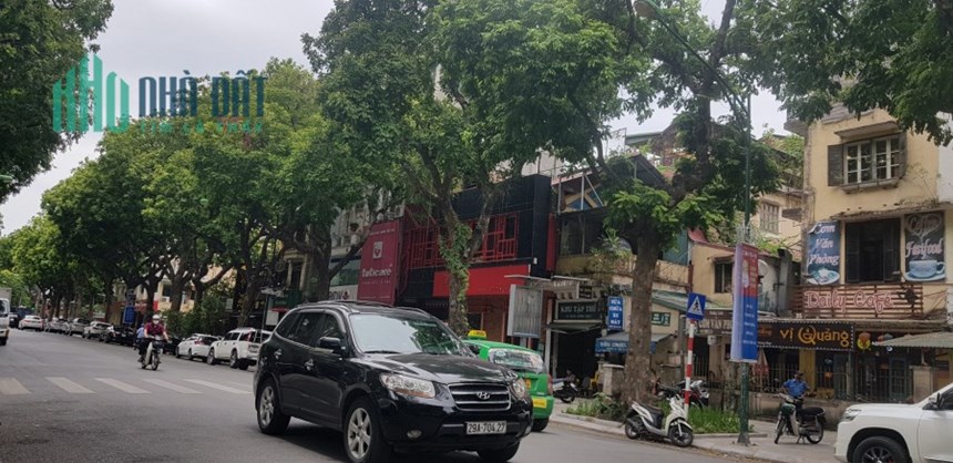Cần bán gấp 750m2 nhà mặt phố Lý Thái Tổ Hoàn Kiếm 600 triêu/m2.
