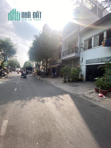 Bán gấp nhà 2 tầng BTCT HXH đường Gia Phú Phường 12 Quận 5 68m2 chỉ 10 tỷ nhỉnh