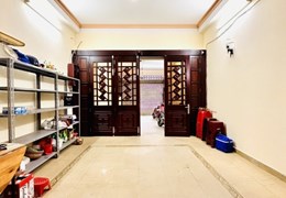 Bán gấp nhà 5 Tầng mặt tiền kinh doanh đường Vạn Tượng Phường 13 Quận 5 90M2 chỉ 26 tỷ