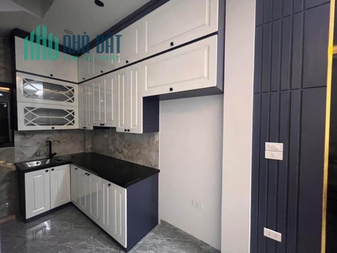 GẤPPP Chủ cần tiền giảm chào 300tr Nguyễn Khuyến Văn Quán 33m 5 tầng ô tô đỗ cửa