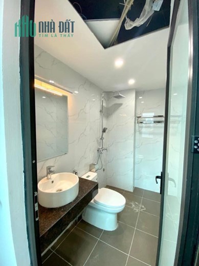 Nhà 80m Xây 7 Tầng Mặt Tiền 6,5m. 12 Phòng Cho Thuê Doanh Thu 1,4 Tỷ 1 Năm. Chủ Cần Bán Gấp Tặng
