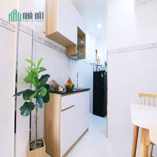 Nhà Bán Phạm Văn Đồng, CHDV 5 Tầng BTCT, Doanh Thu 500Triệu 1 Năm, RẺ