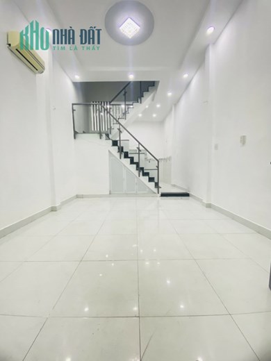 Chủ Nhà Nợ Bank bán gấp Nhà HXH Tân Phú gần Đầm Sen, DT 41m2 nhà mới giá chỉ 4 tỷ