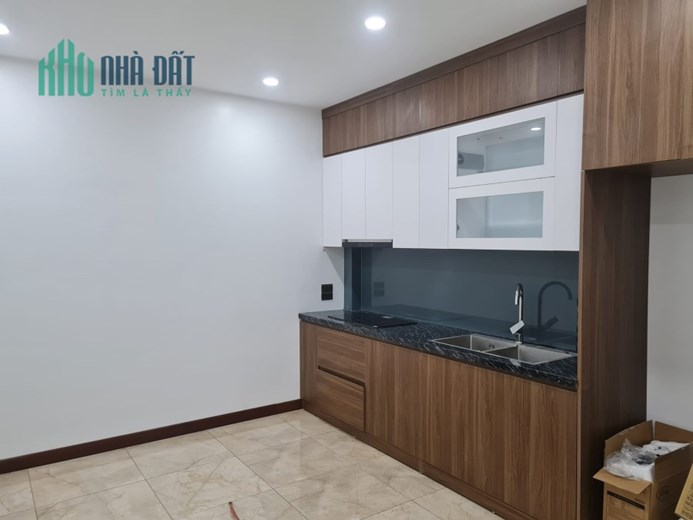 Bán nhà 41m2 4 ngủ Ngõ 276 Nghi Tàm, Tây Hồ Dân xây 20m Ô tô tránh 3.8 Tỷ