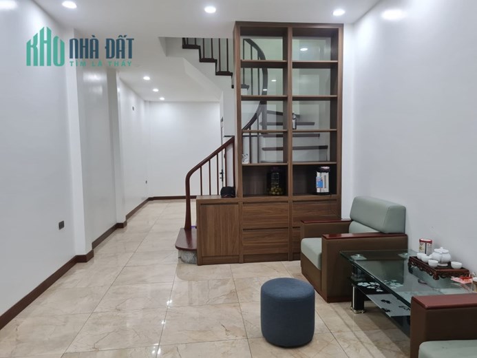 Bán nhà 43m2 4 ngủ ngõ 292 Nghi Tàm, Tây Hồ Dân xây 20m Ô tô tránh 3.9 Tỷ
