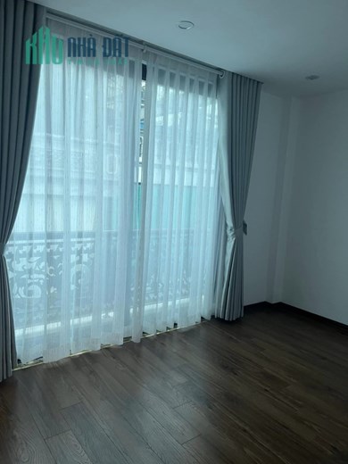 Bán nhà 66m2 phố Nghi Tàm, Tây Hồ 6 Tầng Thang máy Nhập khẩu 6.2 Tỷ