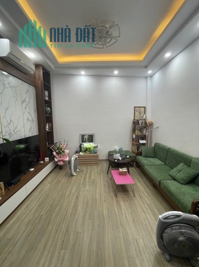BÁN NHÀ LÔ GÓC THANH BÌNH, NGÕ TO THOÁNG, GẦN HỒ, 4 TẦNG DT 52M GIÁ 5.2 TỶ.