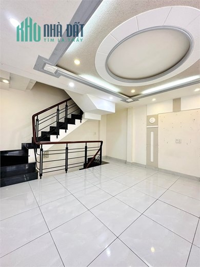 💥💥 Hàng hiếm- Giá quá tốt 💥💥
HXH 7 CHỖ P7 PHÚ NHUẬN KHU PHAN XÍCH LONG TRẦN KẾ XƯƠNG- 30M2 - 5