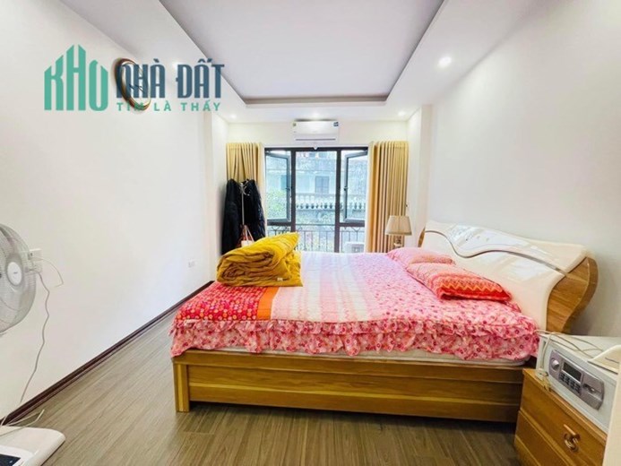 Bán nhà đẹp long lanh Đường Láng - nội thất siêu xịn xò - nhỉnh 5 tỷ - gần phố - an sinh đỉnh