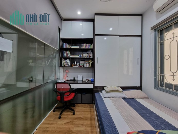 45m Mặt Tiền 4m Ô Tô Đỗ Cửa. Giá Chưa Tới 5 Tỷ. Chủ Bán Nhanh.