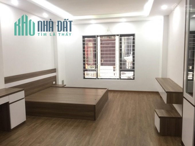 Bán nhà riêng phố Nguyễn Khang, Cầu Giấy 38m2x5tầng, ở luôn, ngõ nông đẹp...gần phố, hồ giá 4tỷ5