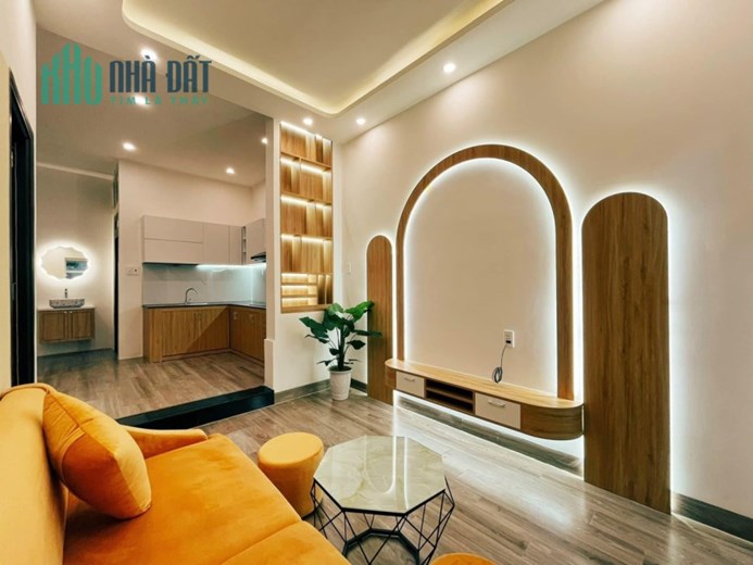 NGÔI NHÀ 2 TẦNG FULL NỘI THẤT SÁT ĐƯỜNG HÀ HUY TẬP GIÁ CHỈ HƠN 2 TỶ XÍU XIU