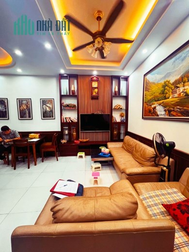 SOS Cần bán cực gấp nhà 60m x 5 tầng, giả 5 tỷ nhú. Hồ Ba Mẫu, Kim Hoa, Xã Đàn vào được