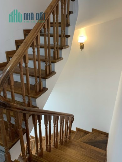 Bán nhà Sài Đồng cực đẹp, 55 m2, 5 tầng, MT 4,5 m, chỉ 4,3 tỷ.